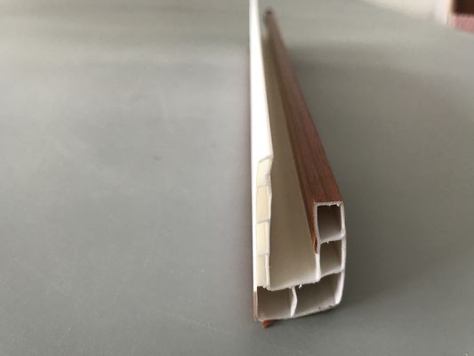 উইন্ডোজ এবং দরজা জন্য ইকো বন্ধুত্বপূর্ণ বড় ইউ পিভিসি প্রোফাইল 5.95m স্তরিত পৃষ্ঠ