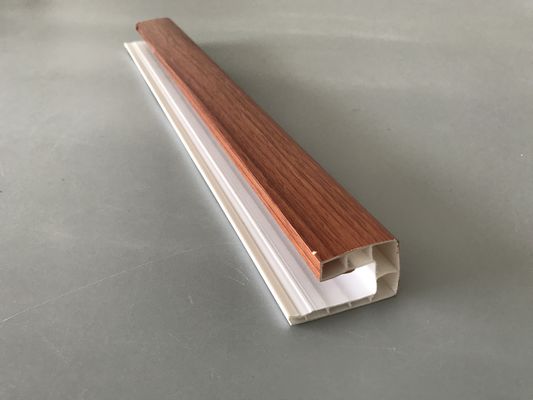 উইন্ডোজ এবং দরজা জন্য ইকো বন্ধুত্বপূর্ণ বড় ইউ পিভিসি প্রোফাইল 5.95m স্তরিত পৃষ্ঠ